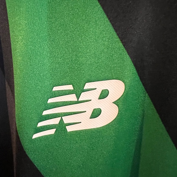 2015/2016 Stoke City Long Sleeve Away Jersey. - Picture 6 of 10